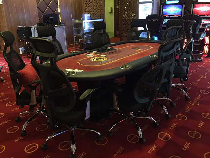 Poker Club in Nha Trang 2.jpg